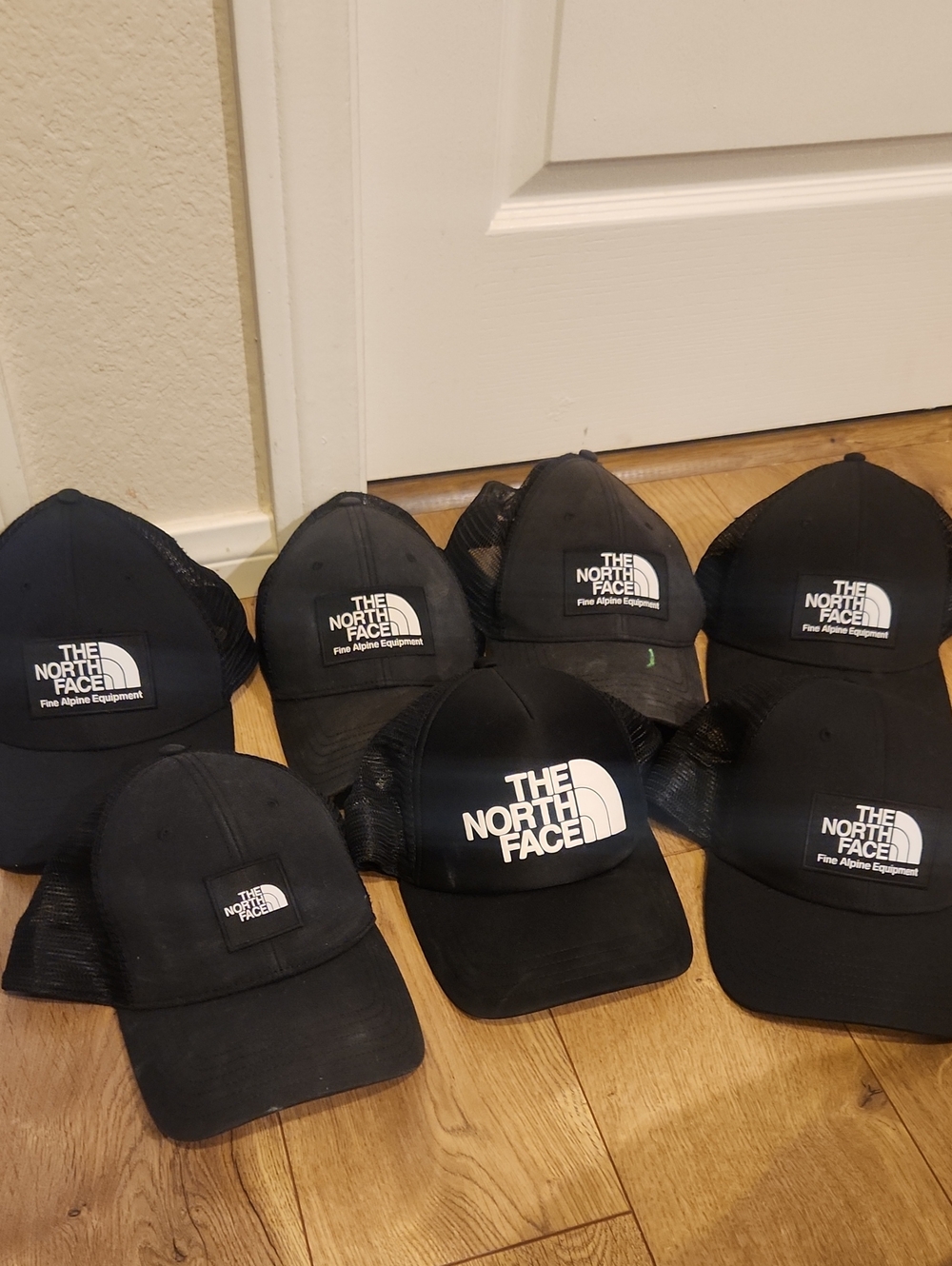 8 North Face Black Logo Trucker Hat - Classic Mesh Cap